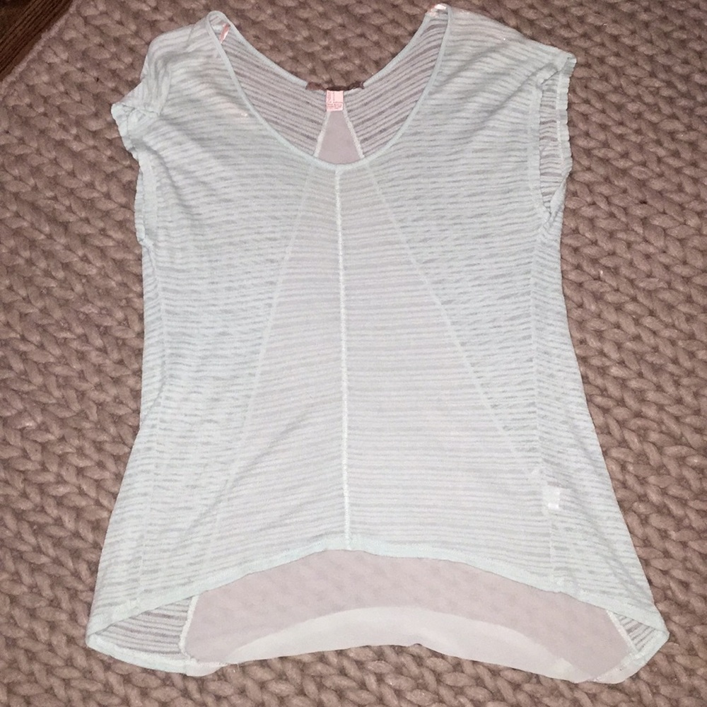 Short sleeve shadow stripe knit top